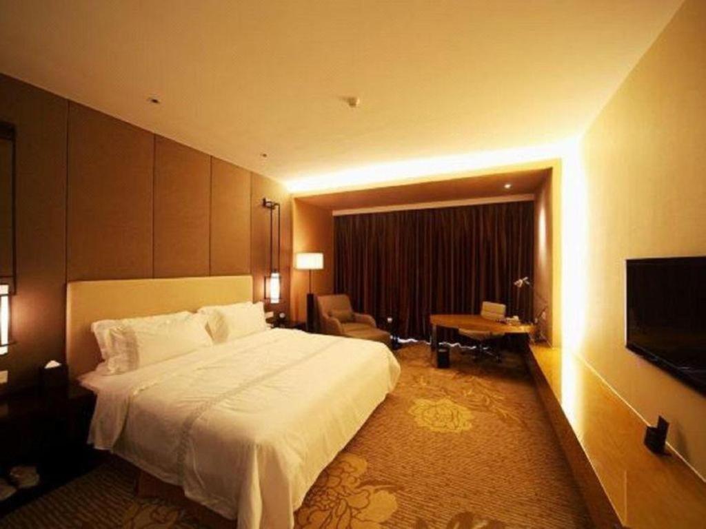 โรงแรมไหหยาง เชงหลง เจียนกวง Fengcheng  ภายนอก รูปภาพ