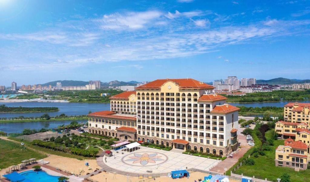 โรงแรมไหหยาง เชงหลง เจียนกวง Fengcheng  ภายนอก รูปภาพ